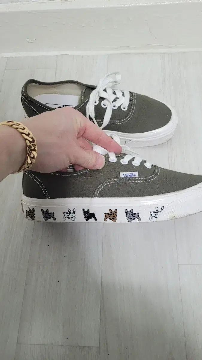 thumbnail-5